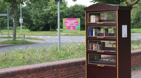 Neuer Bücherschrank