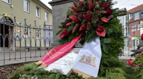 Kranzniederlegung am Volkstrauertag